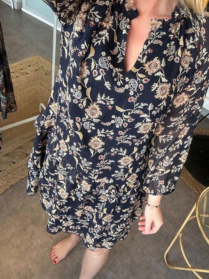 Robe midi avec motifs floraux et paisley, taille M, neuve Bonobo - photo numéro 3