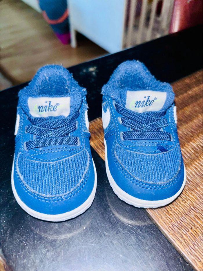 Baskets bébé Nike 18.5 - photo numéro 1