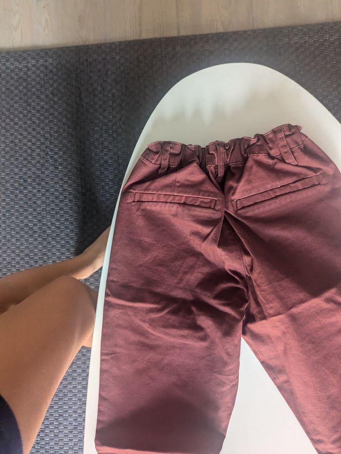 Pantalon Chino couleur bordeaux 10 ans parfait état - photo numéro 5