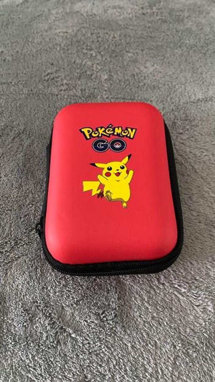 Etui pikatchu carte pokemon - photo numéro 1