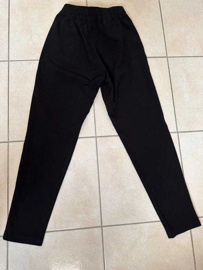 Pantalon noir ceinturé - photo numéro 2