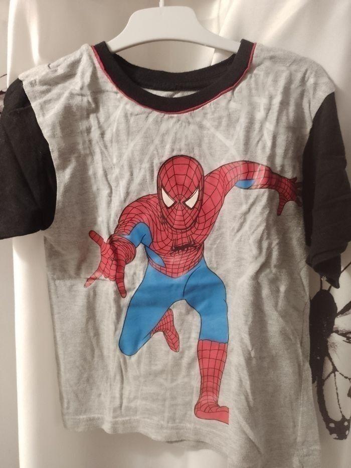 Lot Tee shirt spiderman 3ans - photo numéro 1