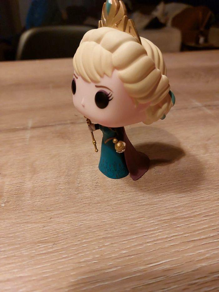 Funko Pop - Elsa Coronation - photo numéro 4