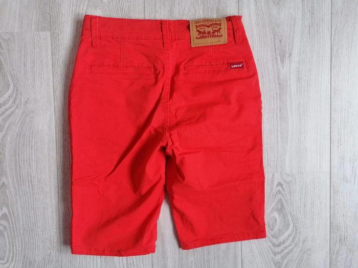 Short Levi's 
Taille 12 ans
Comme neuf porté 1 fois - photo numéro 2