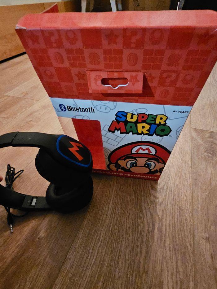 Casque écouteurs  SUPER MARIO .bien lire l'annonce ! - photo numéro 3