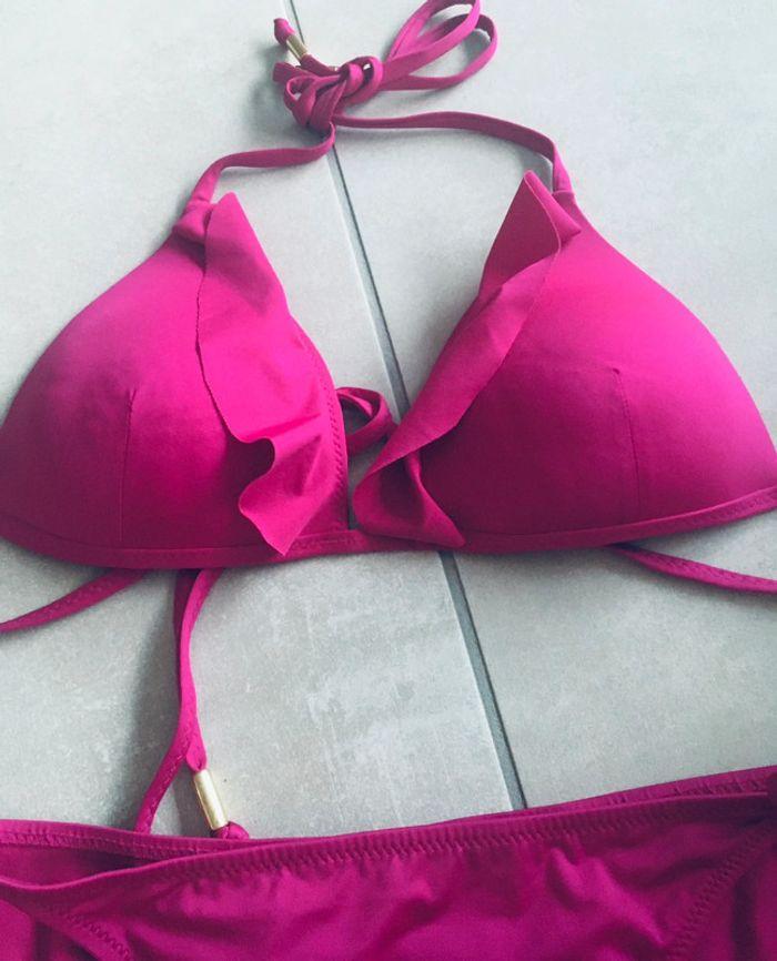 Magnifique maillot de bain fushia à volants Pimkie neuf - photo numéro 2