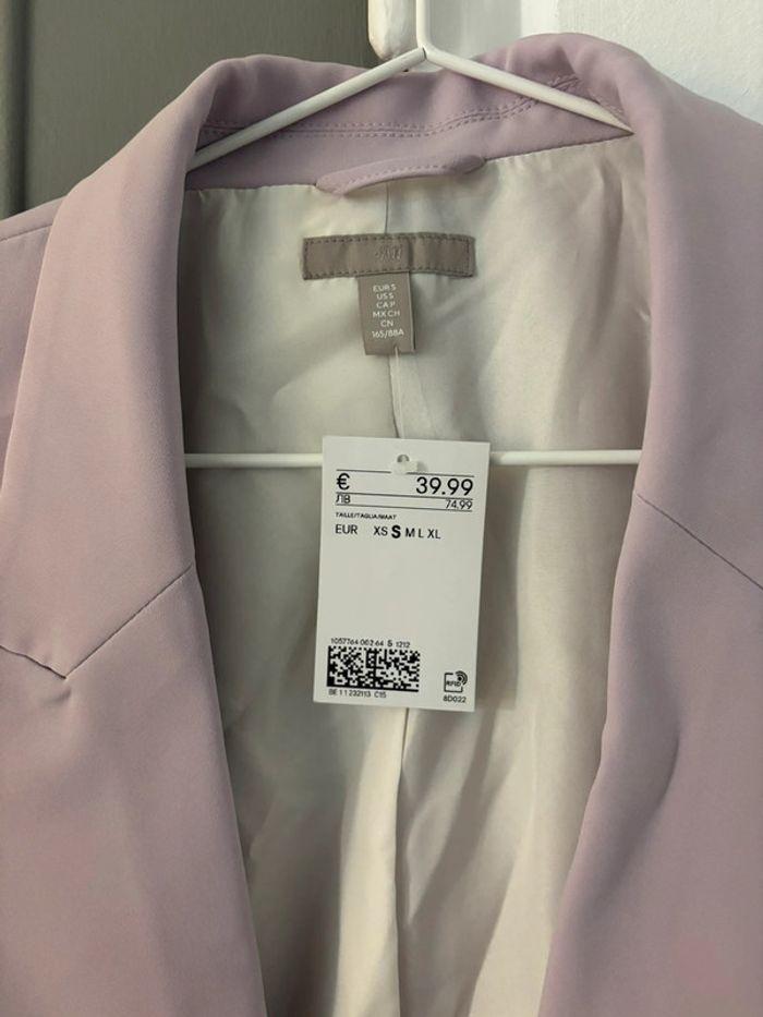 Beau blazers lilas h&m neuve - photo numéro 4