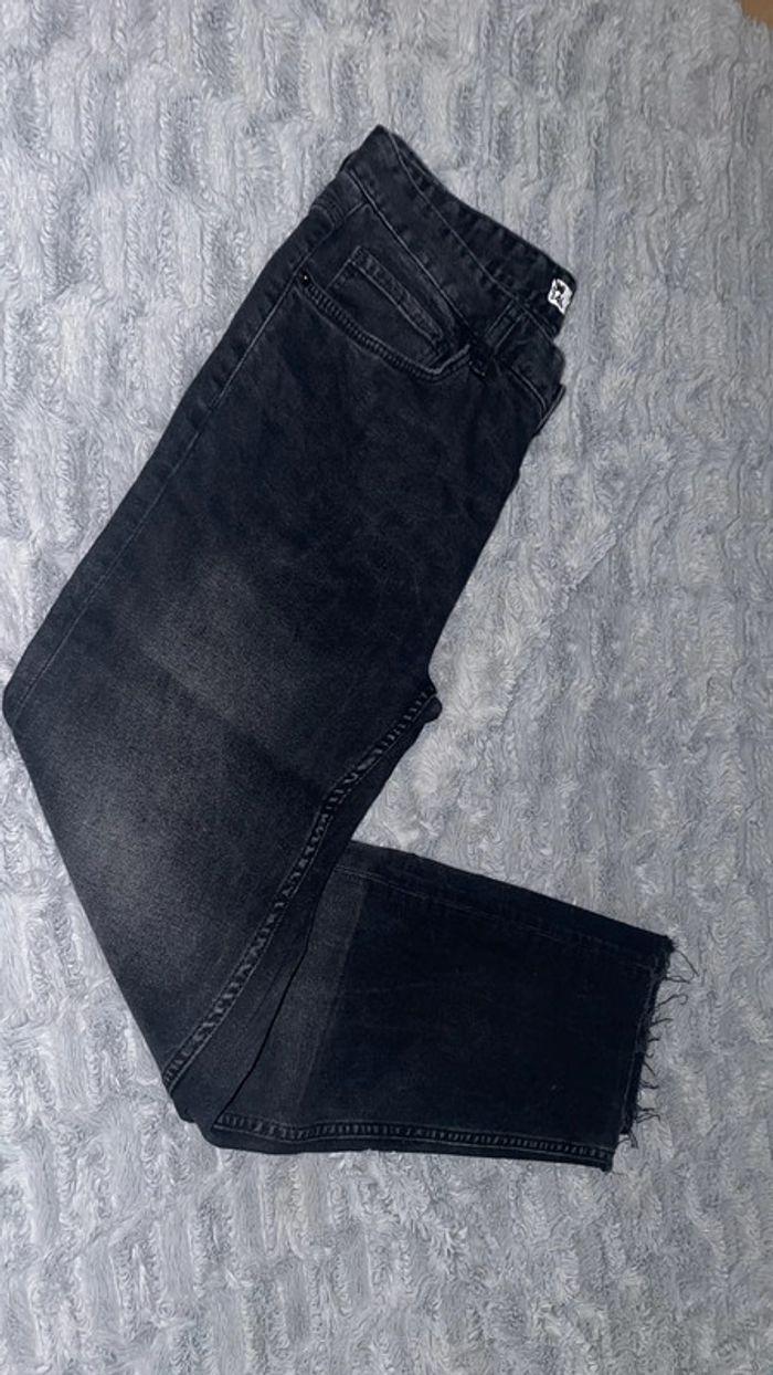 Jeans noir Kiabi taille 38/40 - photo numéro 2