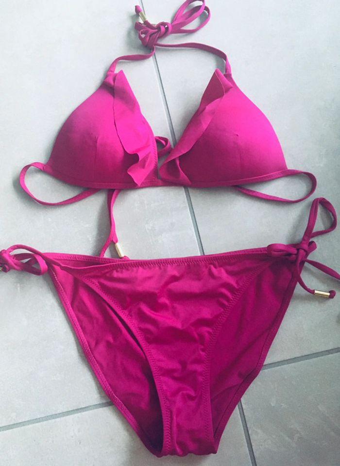 Magnifique maillot de bain fushia à volants Pimkie neuf - photo numéro 1