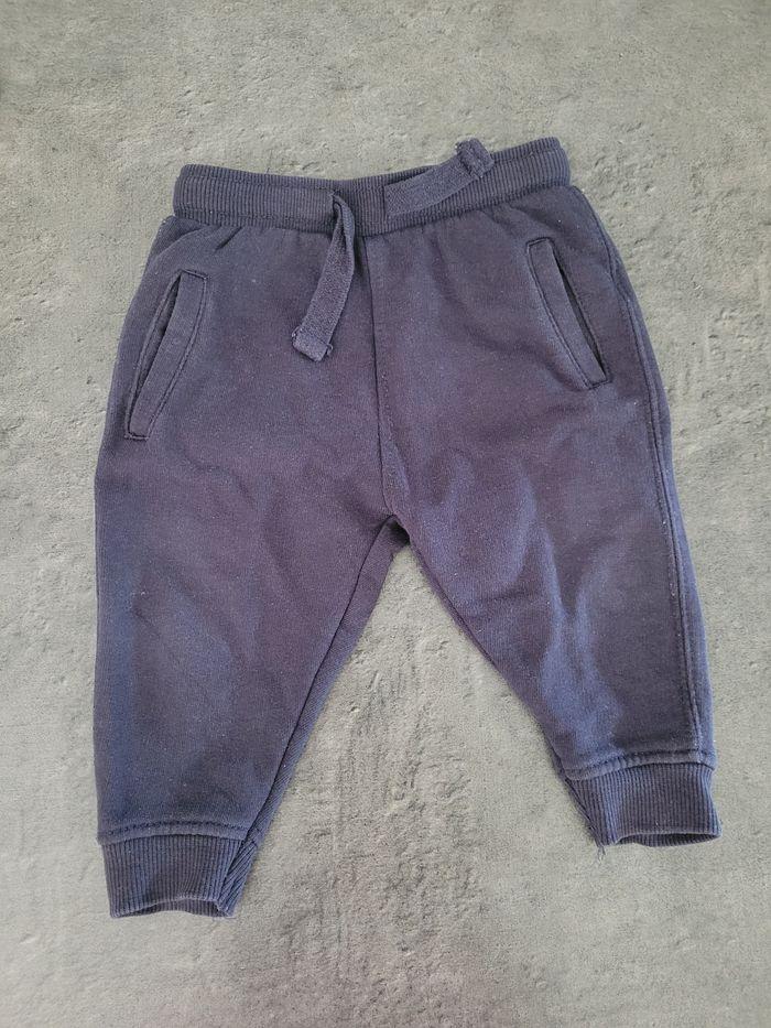 Pantalon jogging Zara 9-12 mois - photo numéro 1