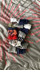 Lot 16 chaussettes hautes taille 19-20