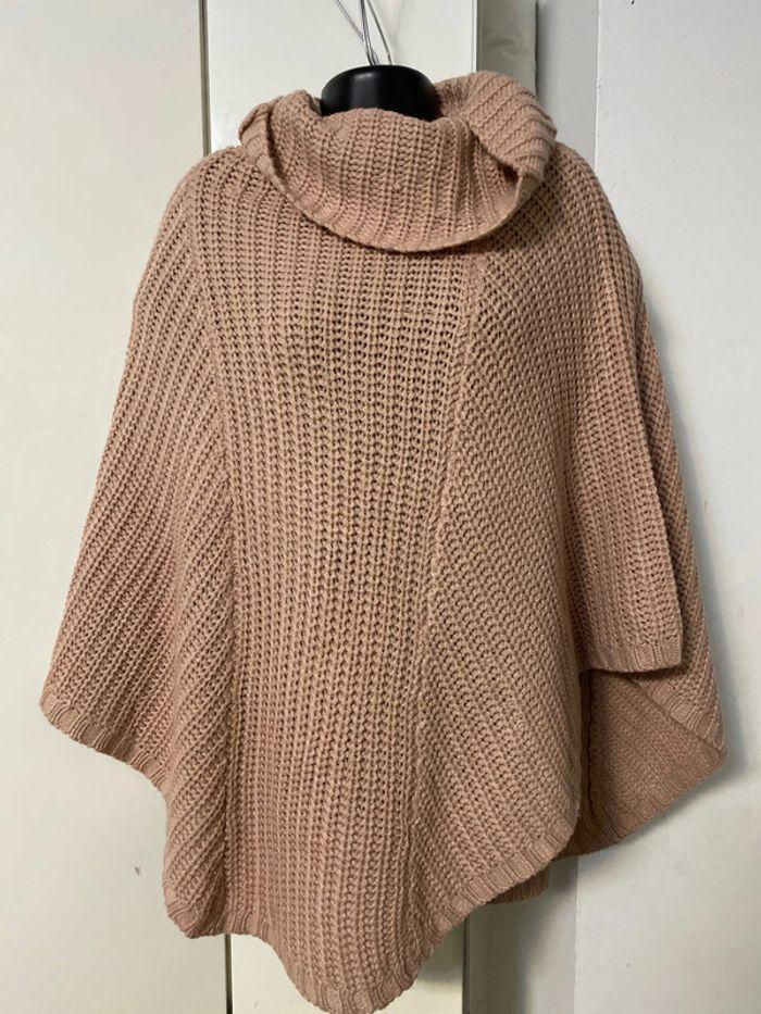 Poncho cape . Taille unique . - photo numéro 4