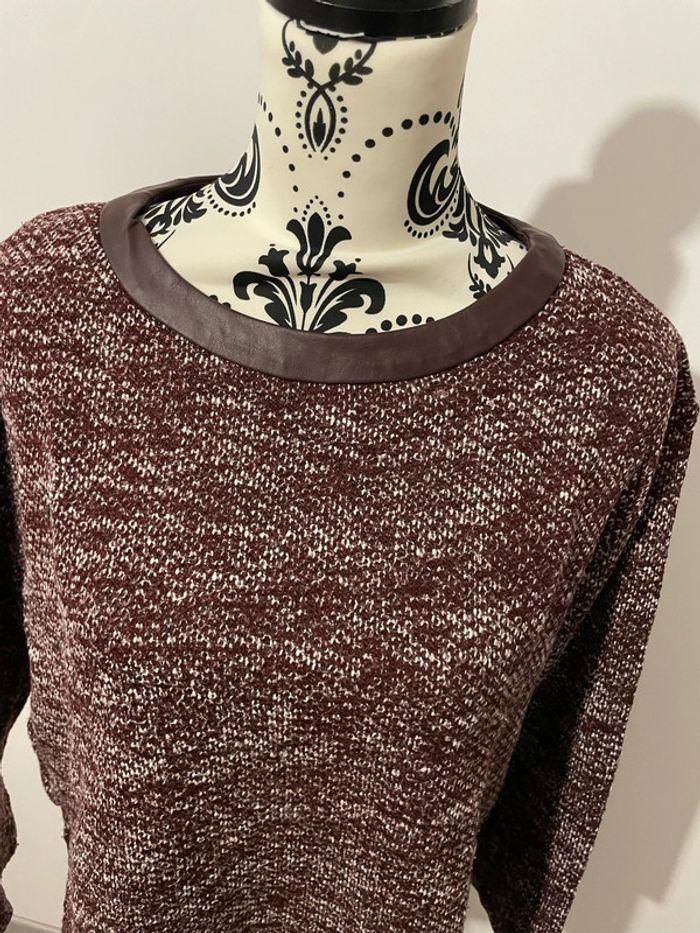 Pull à manches longues bordeaux et blanc col rond en similicuir mango taille S - photo numéro 2