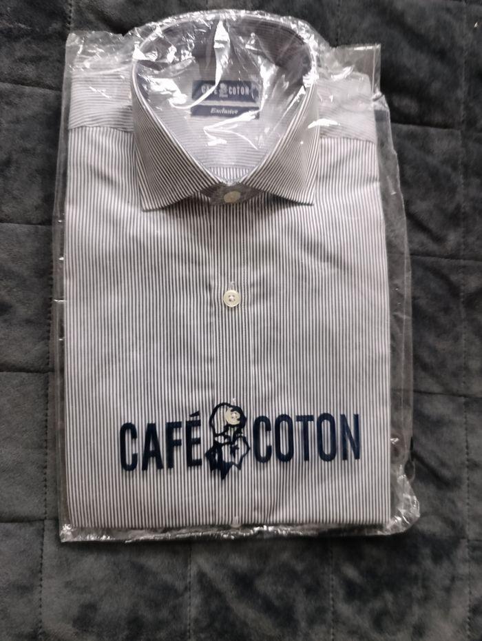 Chemise café coton 38 slim, sous plastique. - photo numéro 1