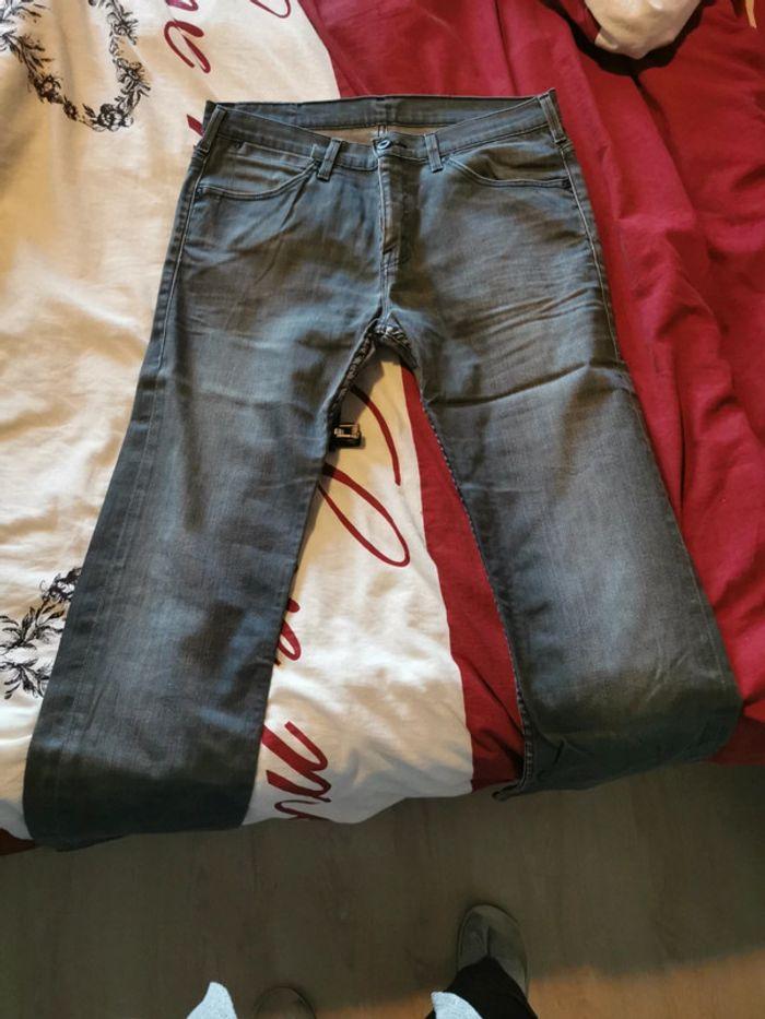 Jean levis homme taille L - photo numéro 3