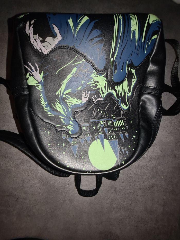 Sac a dos loungefly harry potter detraqueurs fluorescent - photo numéro 1