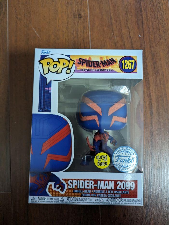 Funko pop Spiderman 2099 GITD - photo numéro 1