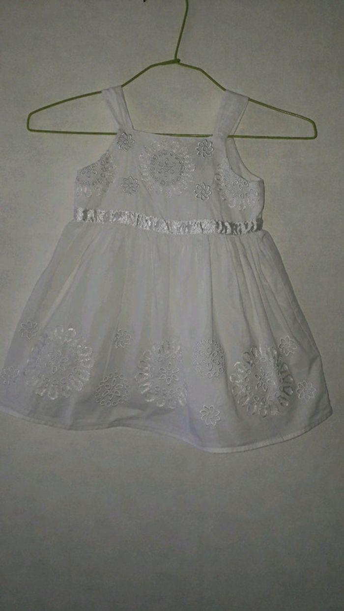 Robe blanche cérémonie 23 mois - photo numéro 2