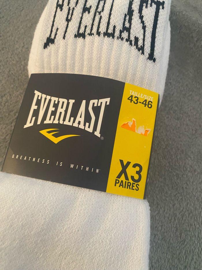 43/46 Lot de 3 chaussettes de sport marque Everlast neuf encore avec emballage jamais porté jamais servi jamais utilisé neuf pointure 43 46 - photo numéro 5