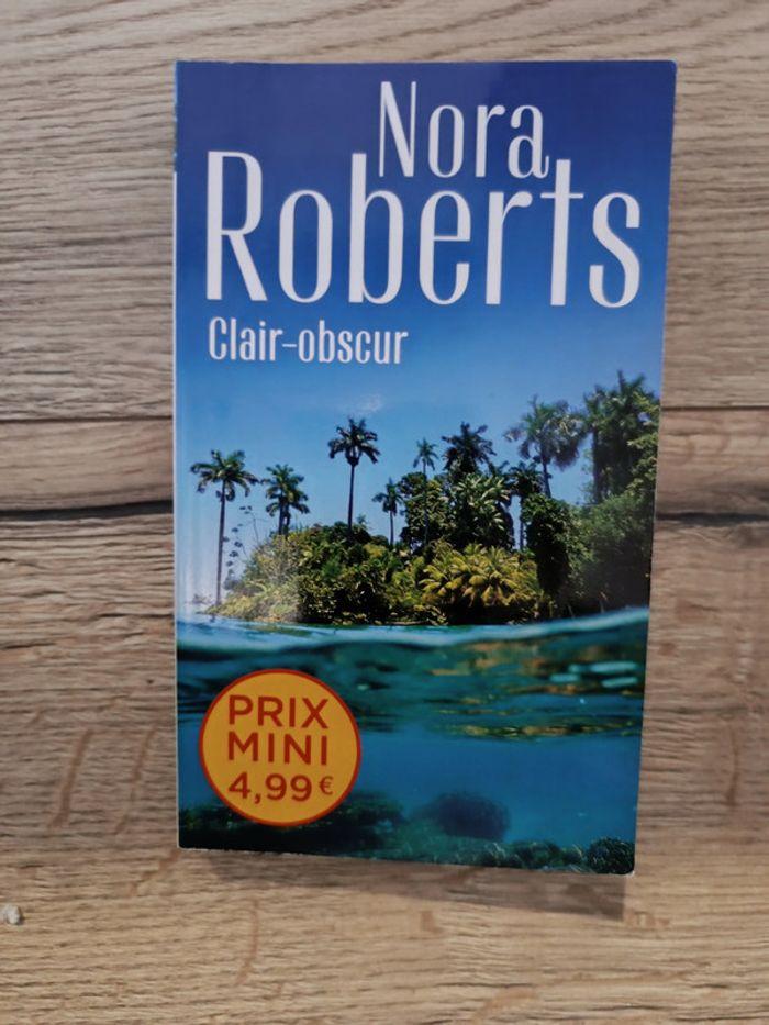 Nora Roberts clair-obscur - photo numéro 1