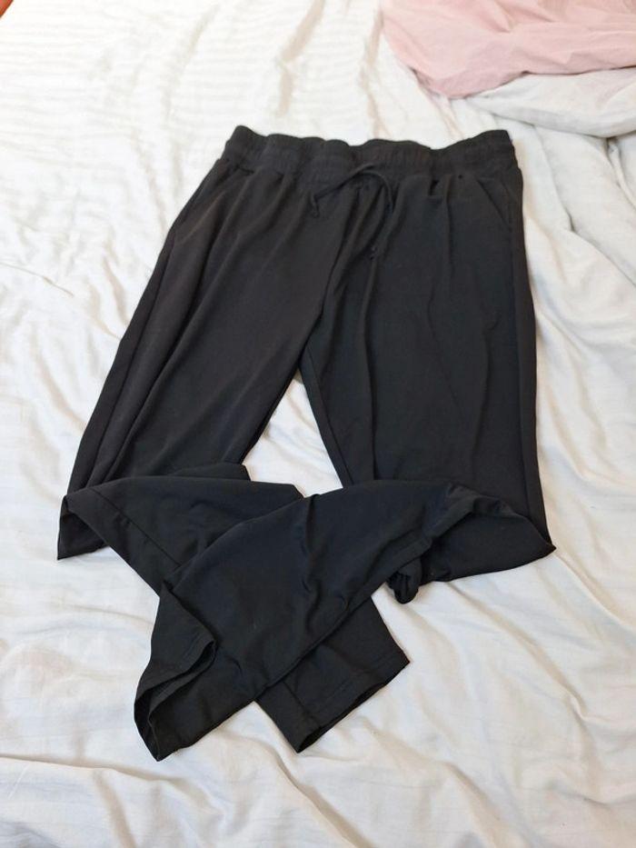 Pantalon fin noir - photo numéro 1