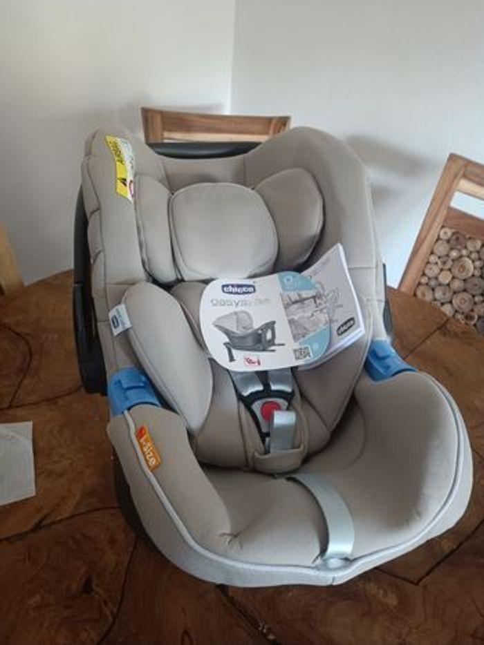 Siège auto isofix Chicco 0-13kg - photo numéro 2