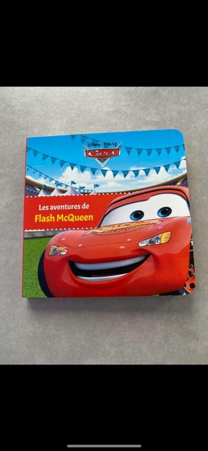 Livre Cars Les aventures de Flash McQueen