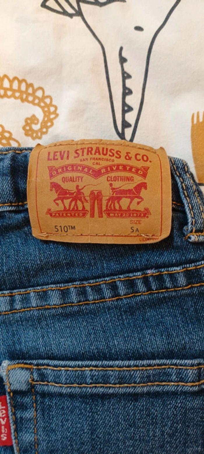 Short skinny Levis - photo numéro 3