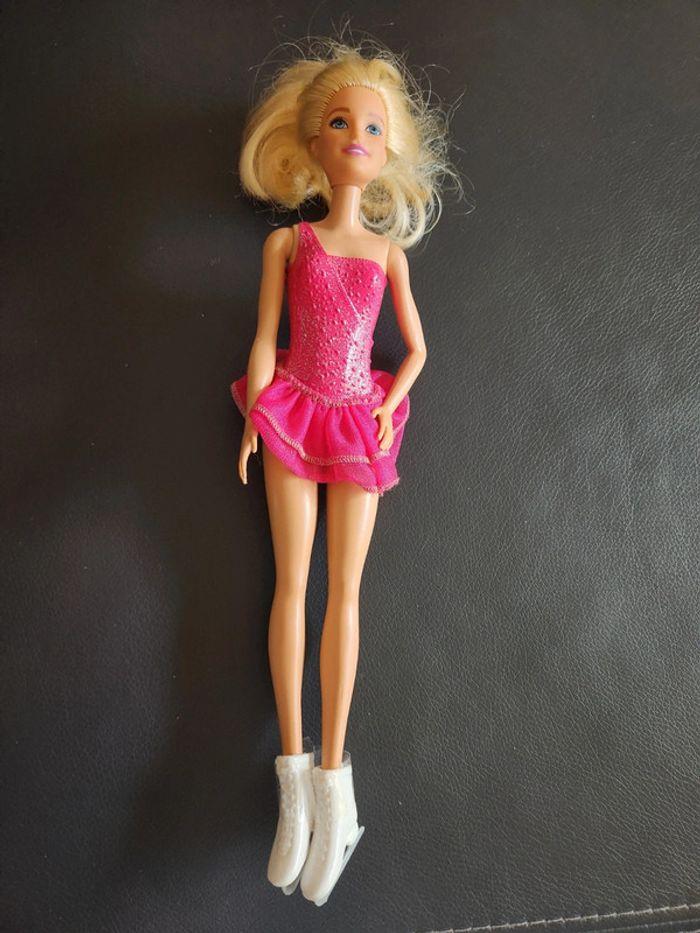 Barbie patineuse - photo numéro 1