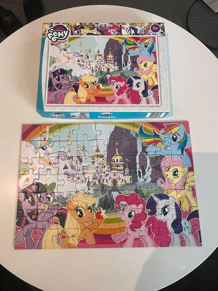 Puzzle my Little pony 63 pièces en parfait état et complet 5 ans et + - photo numéro 1