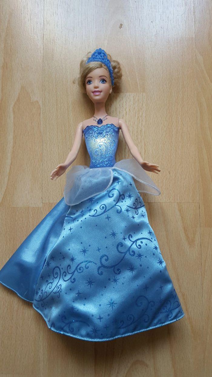 Poupée Barbie Disney Cendrillon - photo numéro 1