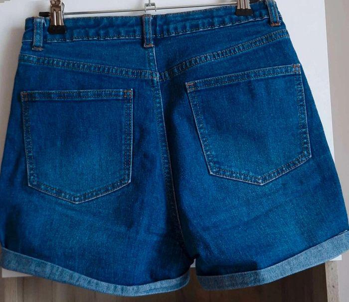 Short  en jean  bleu - photo numéro 4