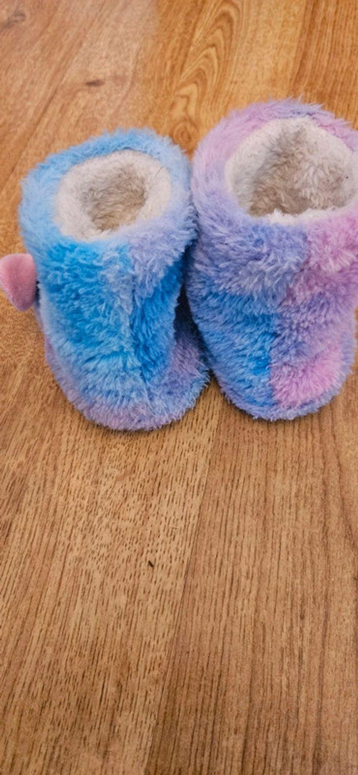 Chaussons licorne taille 24/25 - photo numéro 3