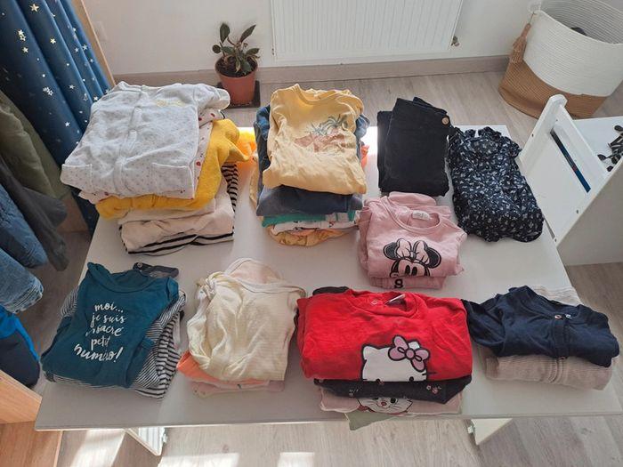 Lot vêtements bébé 12 mois