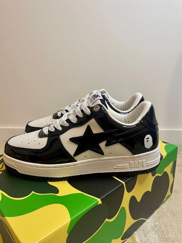 Baskets basses A Bathing Ape Bape Sta Low Enlarged M2 noir et blanche - photo numéro 11