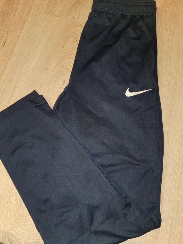 Pantalon survet nike 12 ans