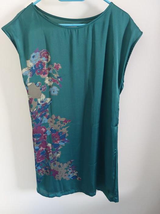 Robe Promod satinée vert foncé à fleurs taille 36 - photo numéro 1