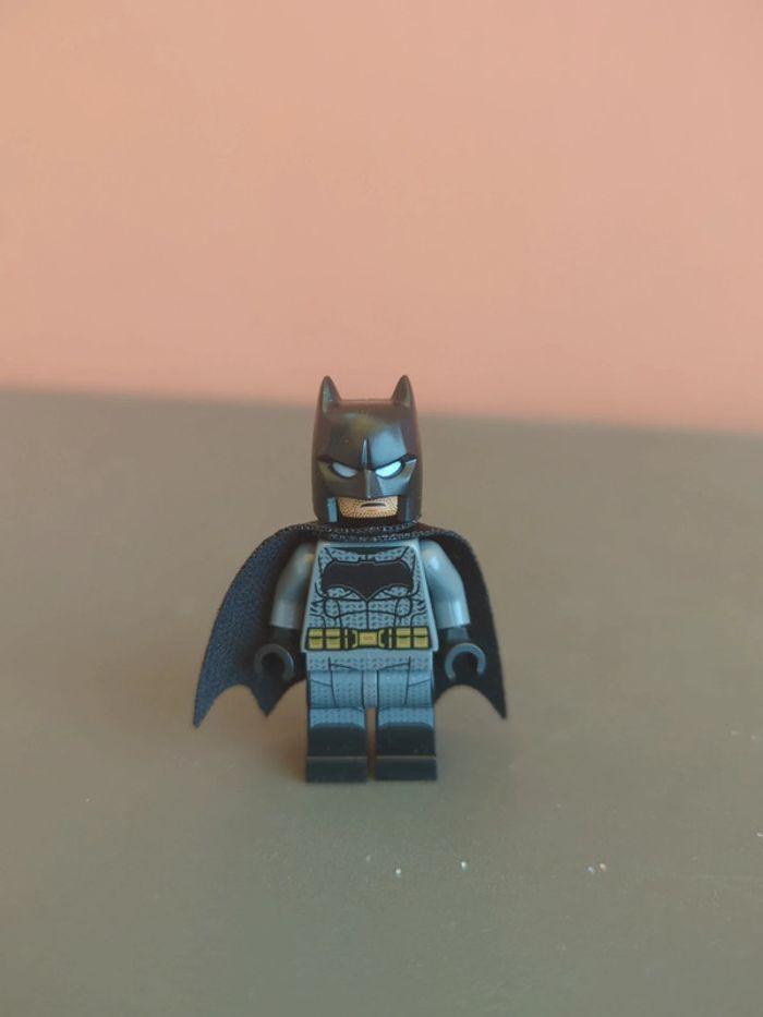 figurine Lego Batman 76086 - photo numéro 1