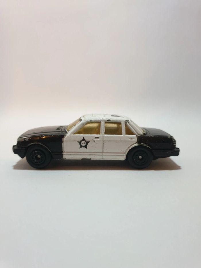 MC Toy Ford Granada 2.8 GL - 1/64 - photo numéro 9