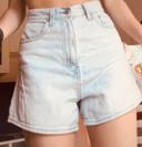 Short en Jean Levi's High Loose short mi long W24