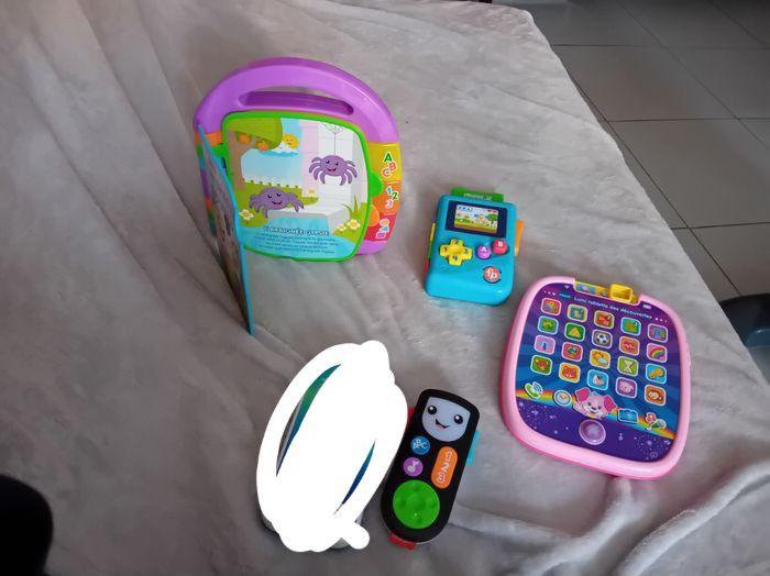 Lots de 4 jouets vtech et Fischer price - photo numéro 2