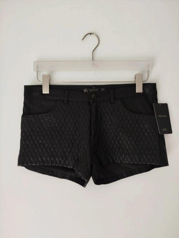 Zara Trafaluc Short Automne Hiver Noir Simili Cuir Noir Taille S - photo numéro 1