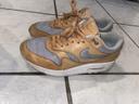 Baskets Nike air max camel et argent p37.5