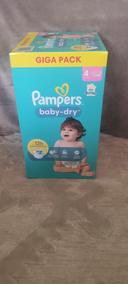 Giga pack couche Pampers taille 4