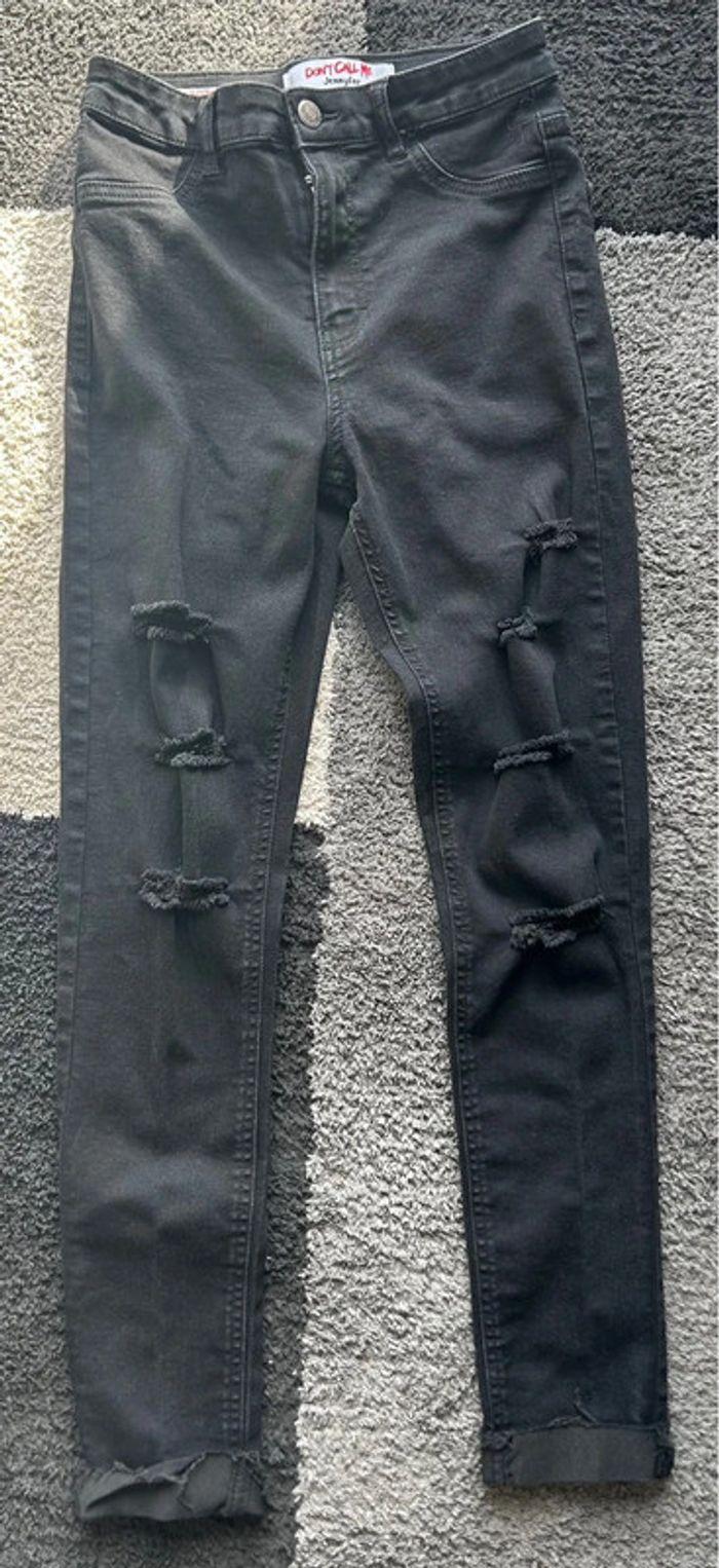 Jean skinny troué taille 36 - photo numéro 1