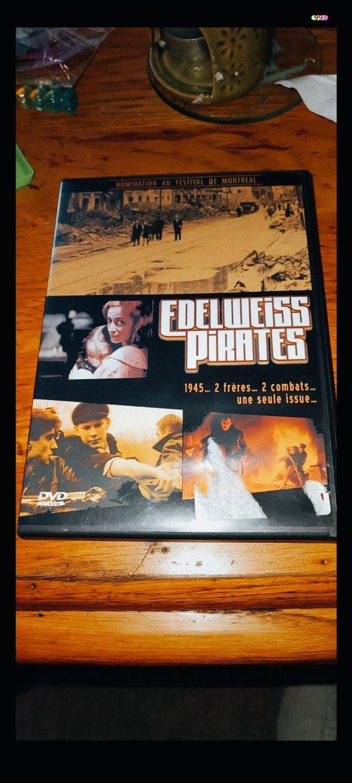 DVD edelweiss pirates - photo numéro 1