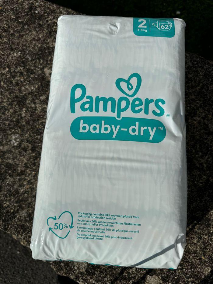 Couches Pampers taille 2 - photo numéro 2