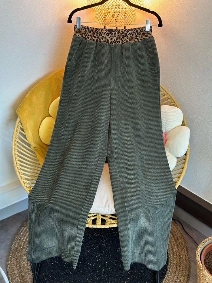 Pantalon Stella Forest à  jambes larges en velours côtelé kaki et léopard, taille 36 - photo numéro 1