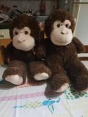 Lot de 2 peluches singe jumeaux