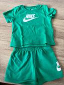 Ensemble Nike